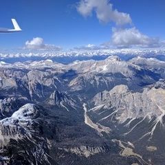 Verortung via Georeferenzierung der Kamera: Aufgenommen in der Nähe von Cortina d'Ampezzo, Belluno, Italien in 3700 Meter